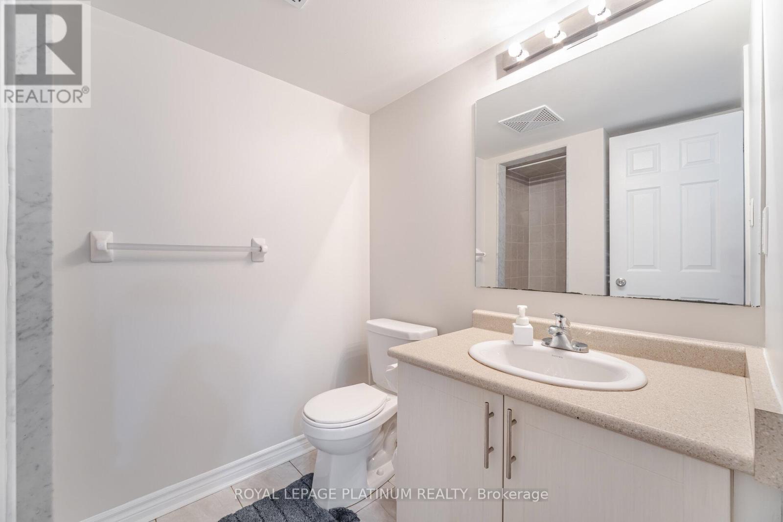 9-01 - 2420 Baronwood Drive, Oakville, Ontario  L6M 0X6 - Photo 20 - W12412005