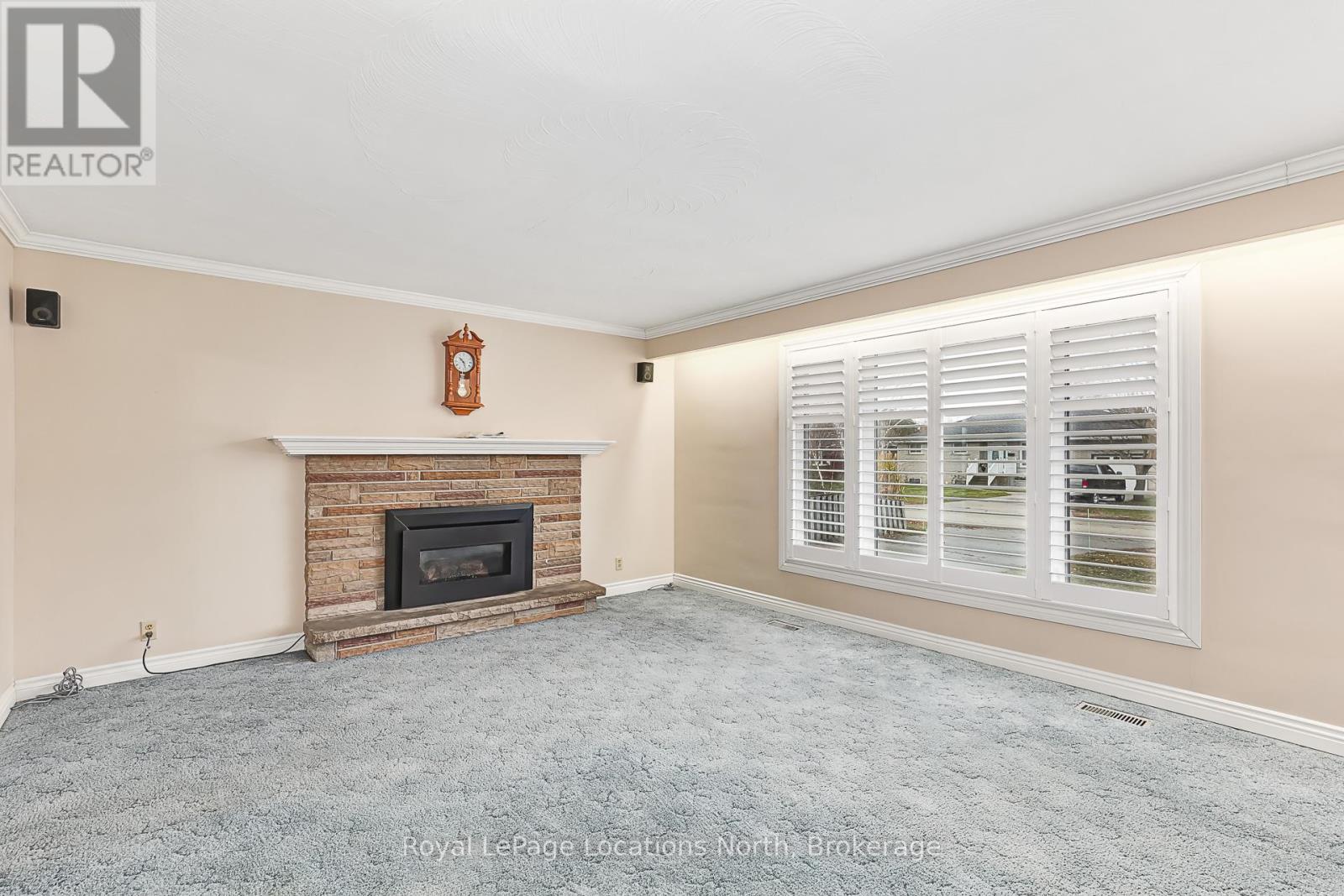 35 Walnut Street, Collingwood, Ontario L9Y 3C3 - Photo 6 - S12575196