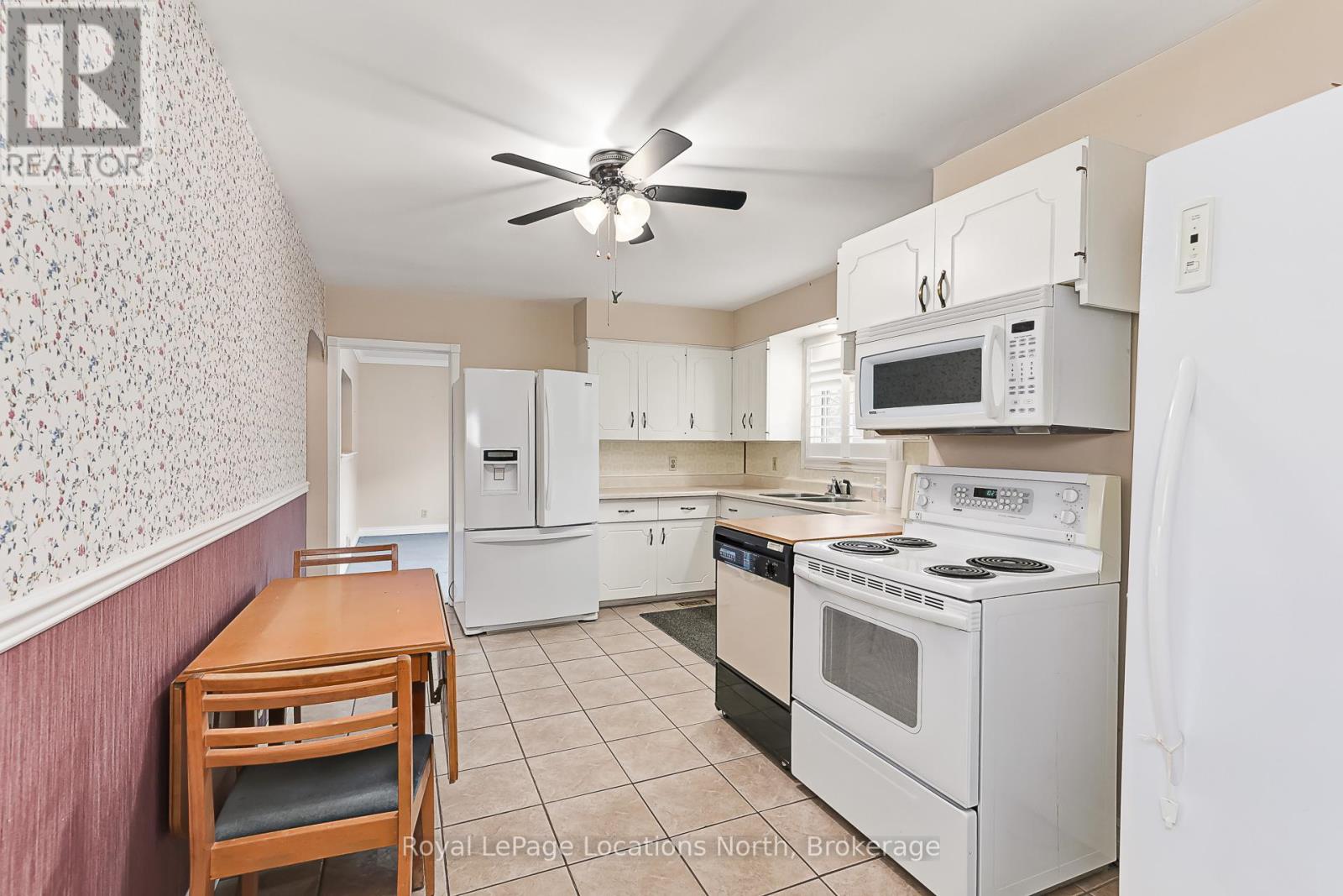 35 Walnut Street, Collingwood, Ontario L9Y 3C3 - Photo 9 - S12575196