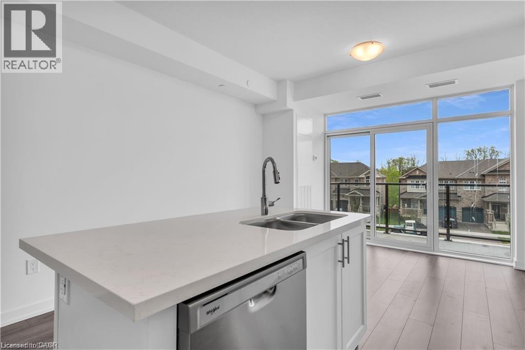 470 Dundas Street E Unit# 220, Waterdown, Ontario  L0R 2H4 - Photo 3 - 40763762