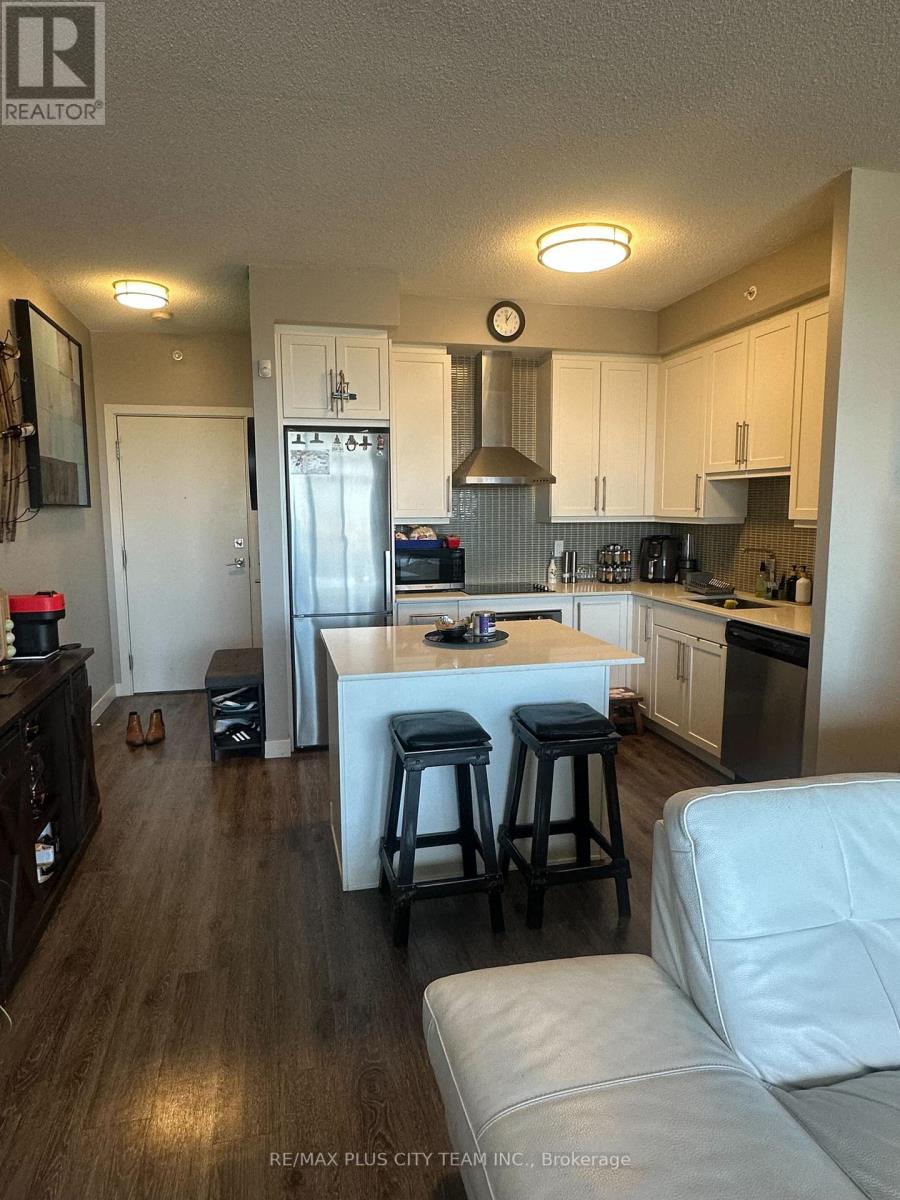 1302 - 2093 Fairview Street S, Burlington, Ontario  L7R 0E6 - Photo 3 - W12575024