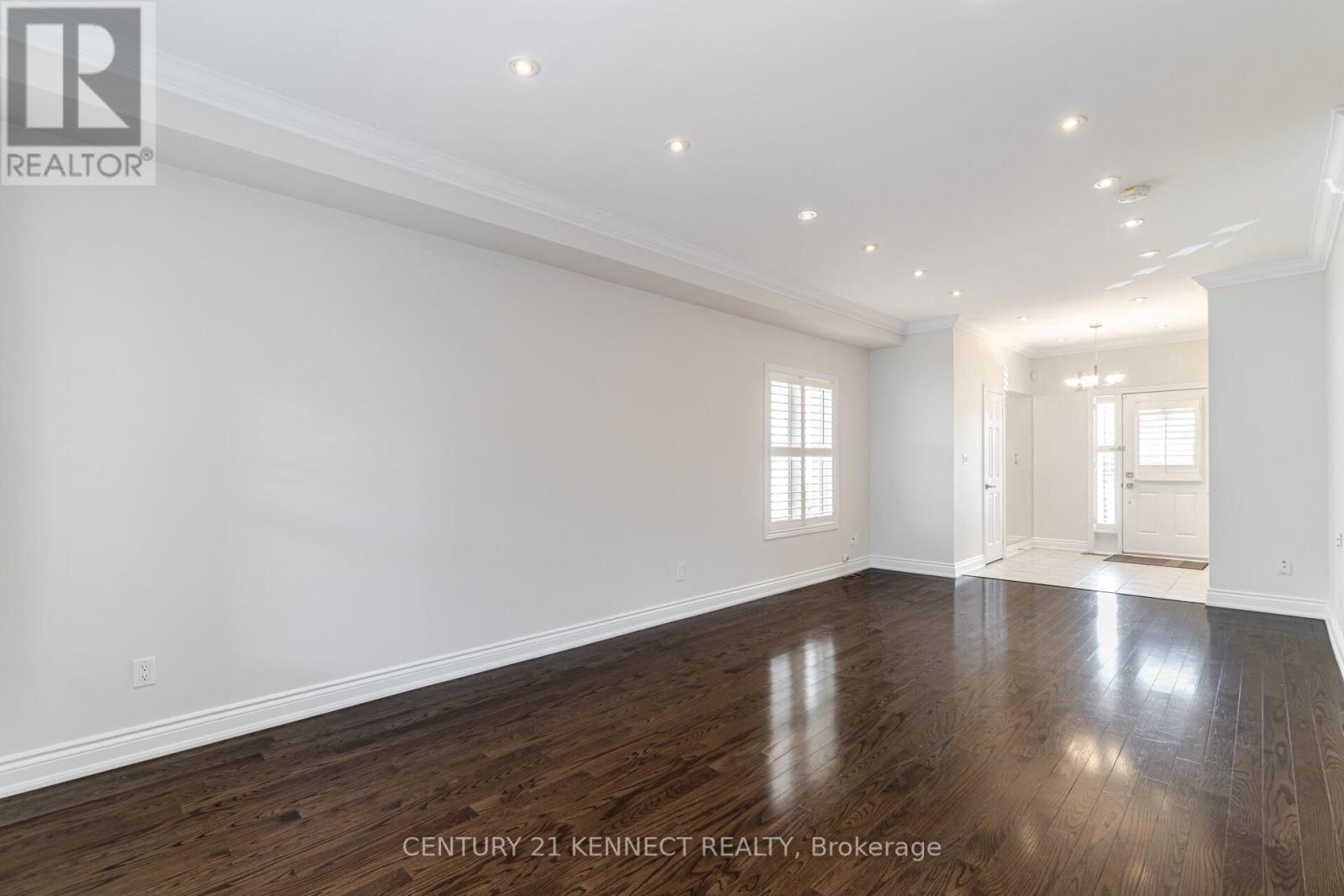 3601 Bala Drive, Mississauga, Ontario  L5M 7N2 - Photo 8 - W12575046