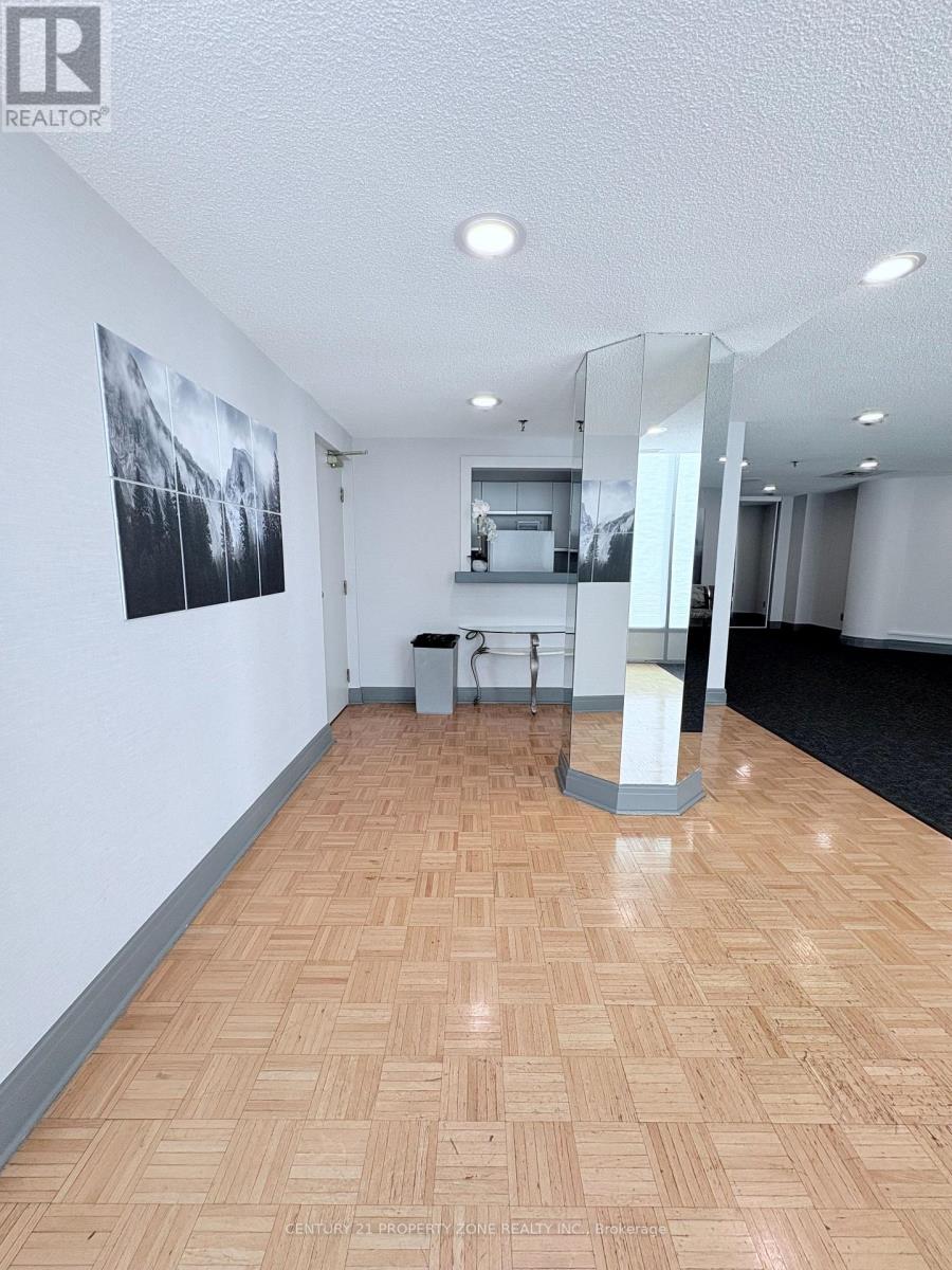 101 - 330 Mill Street S, Brampton, Ontario  L6Y 3V3 - Photo 15 - W12575084