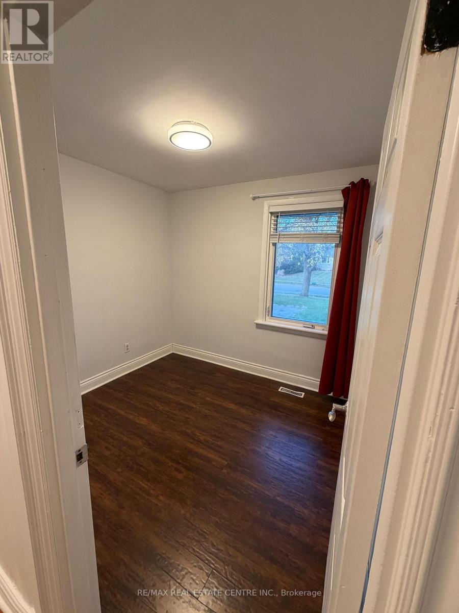 1462 Sixth Line, Oakville, Ontario  L6H 1X7 - Photo 12 - W12575094