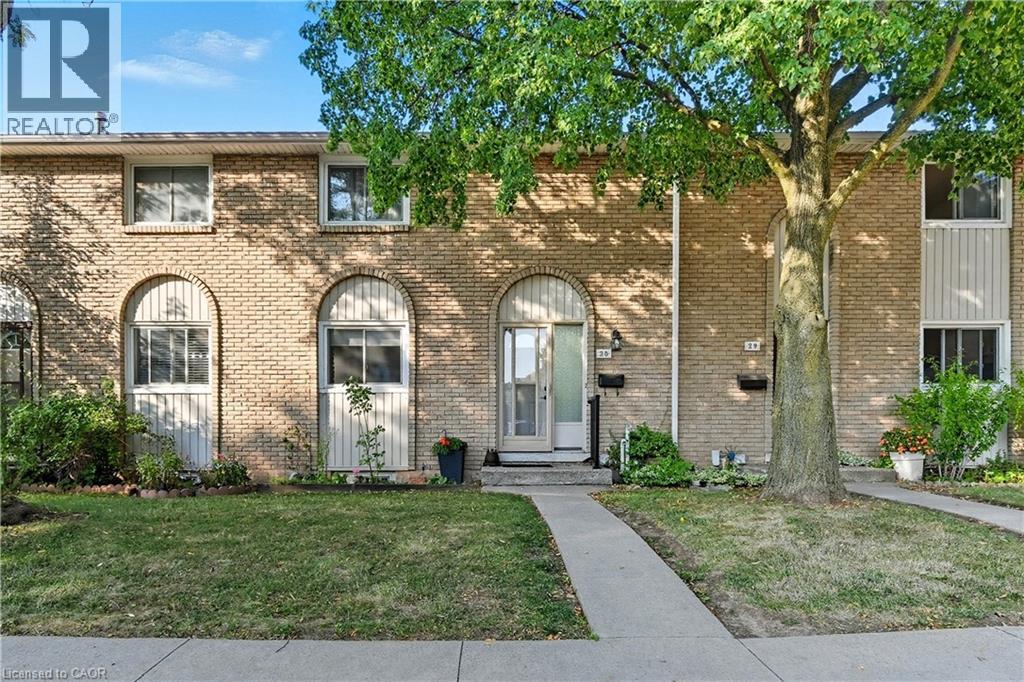 151 Gateshead Crescent Unit# 30, Stoney Creek, Ontario L8G 3W1 - Photo 2 - 40768683