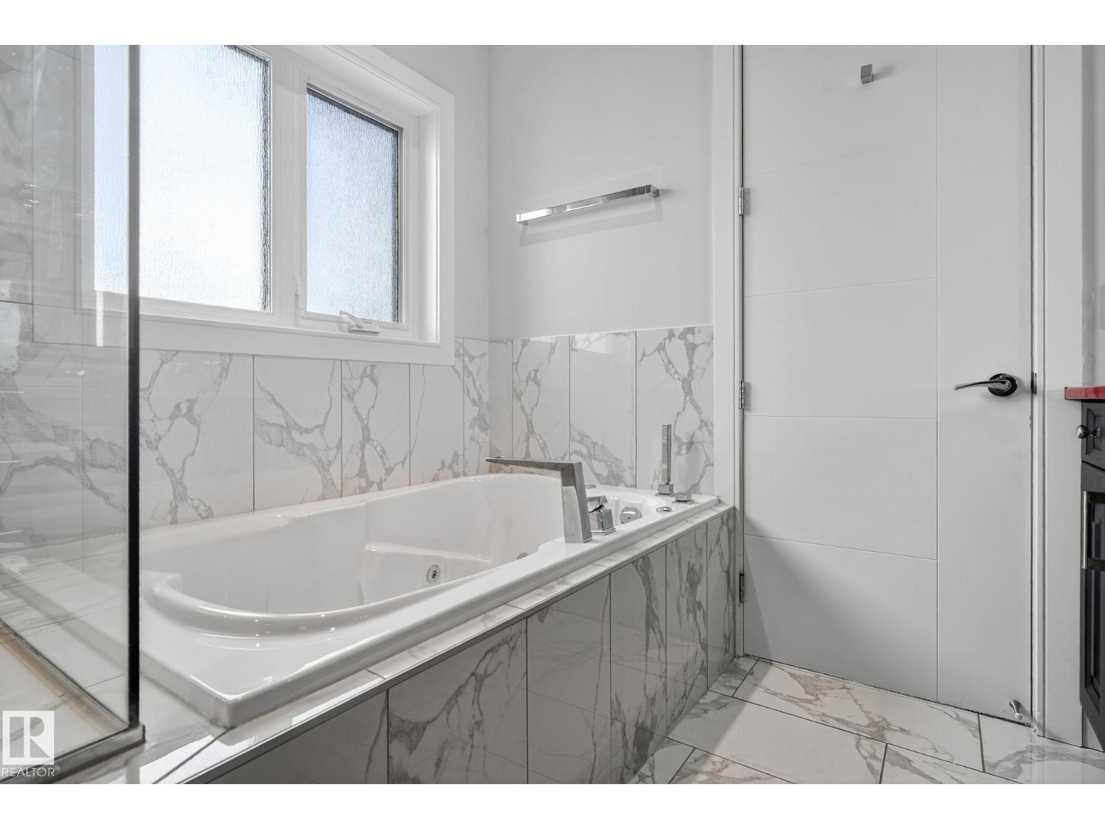 8536 19 Avenue Sw, Edmonton, Alberta  T6X 0R6 - Photo 43 - E4465015