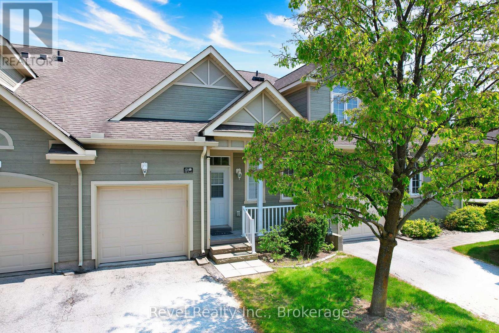 19 - 110 Napier Street W, Blue Mountains, Ontario  N0H 2P0 - Photo 1 - X12575160