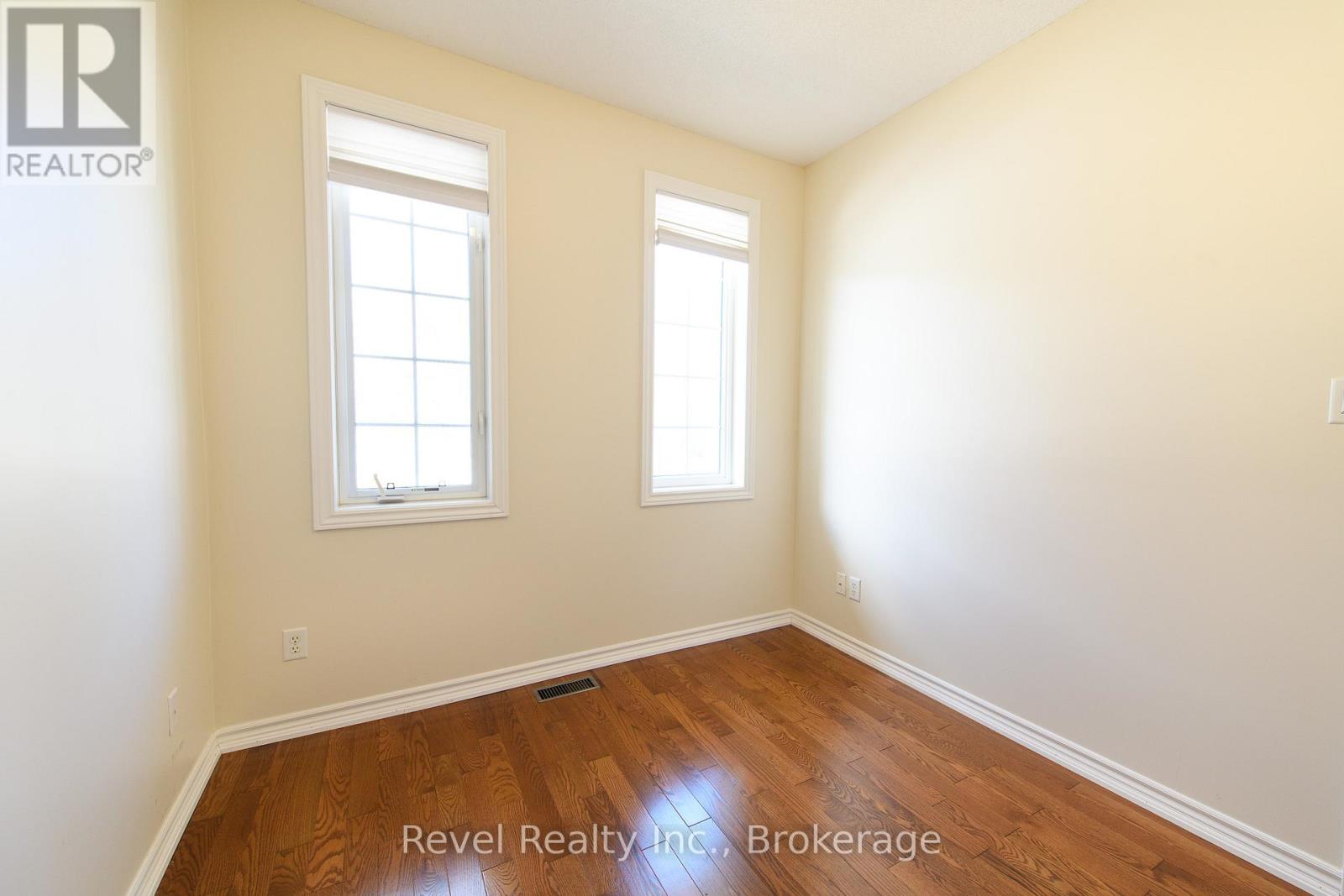 19 - 110 Napier Street W, Blue Mountains, Ontario  N0H 2P0 - Photo 10 - X12575160