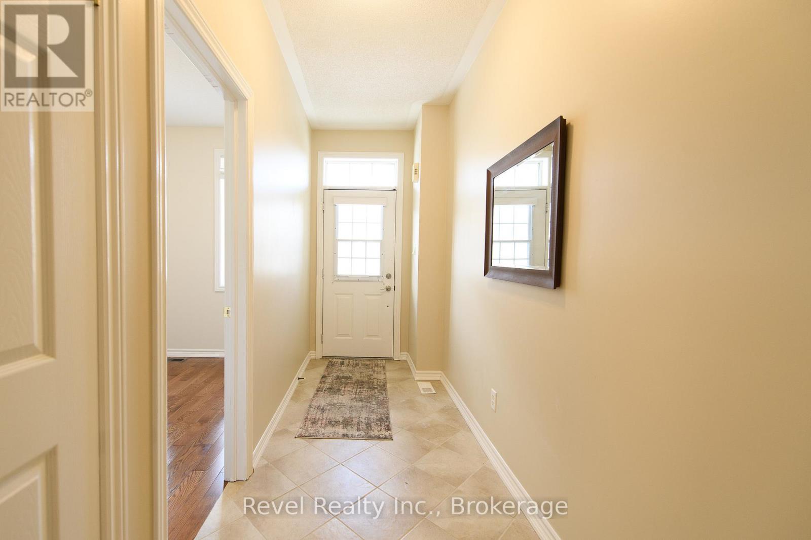 19 - 110 Napier Street W, Blue Mountains, Ontario  N0H 2P0 - Photo 2 - X12575160