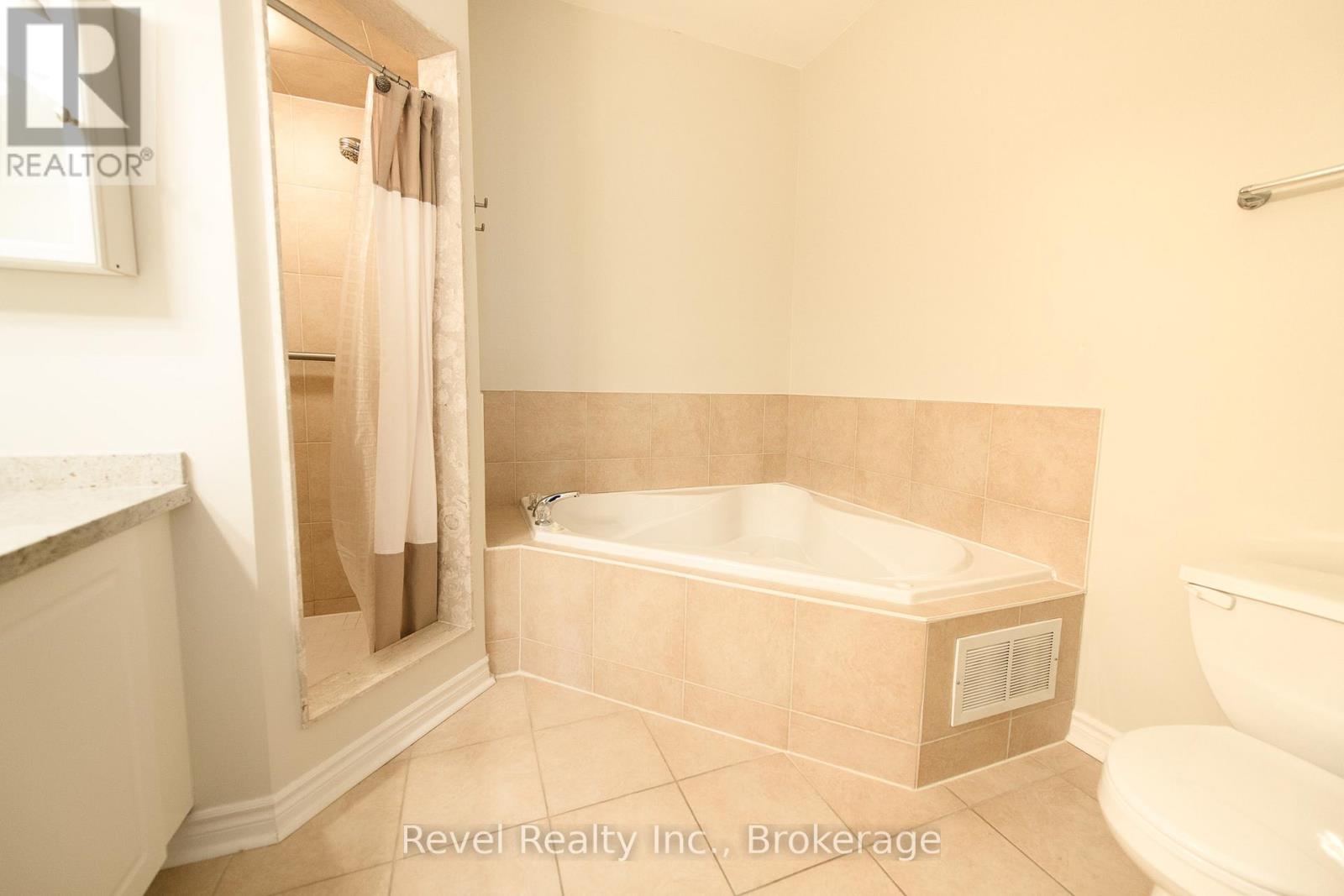 19 - 110 Napier Street W, Blue Mountains, Ontario  N0H 2P0 - Photo 9 - X12575160