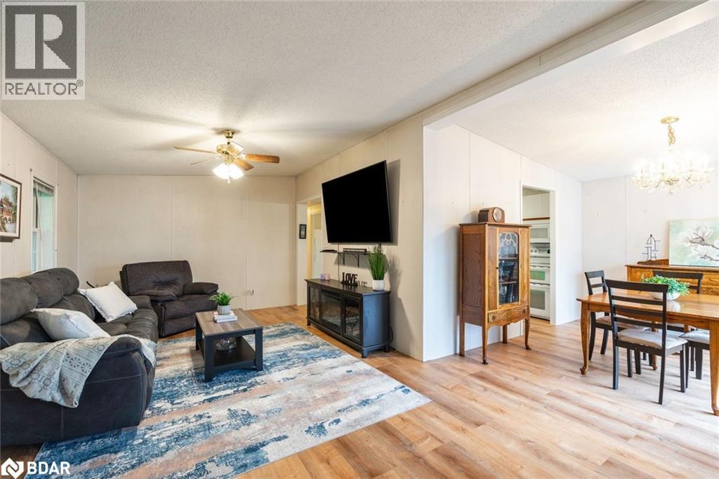 30 Jane Street, Oro-Medonte, Ontario L3V 0P9 - Photo 2 - 40789315