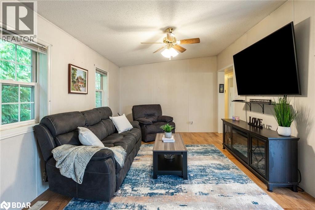 30 Jane Street, Oro-Medonte, Ontario L3V 0P9 - Photo 3 - 40789315