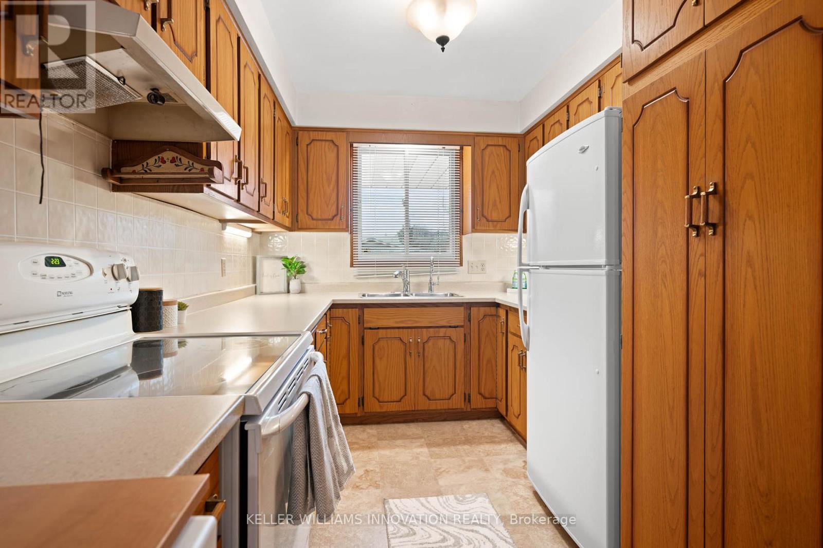 327 Conservation Drive, Waterloo, Ontario N2V 1V3 - Photo 10 - X12575050