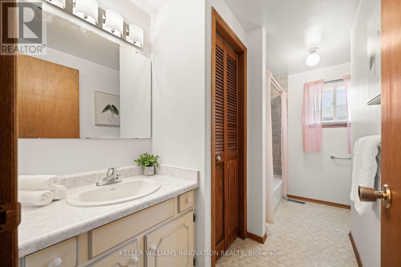 327 Conservation Drive, Waterloo, Ontario N2V 1V3 - Photo 20 - X12575050