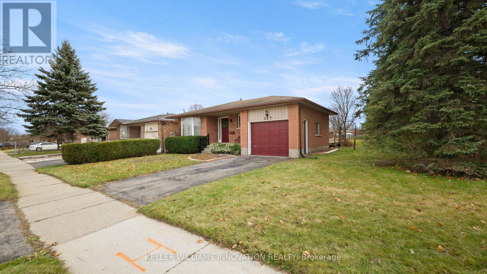 327 Conservation Drive, Waterloo, Ontario N2V 1V3 - Photo 3 - X12575050