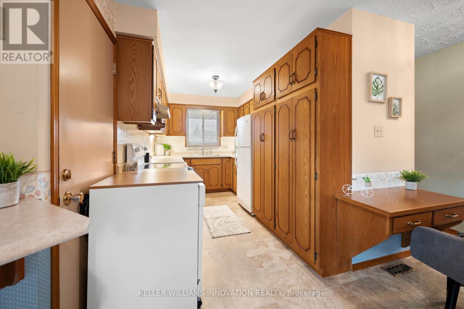 327 Conservation Drive, Waterloo, Ontario N2V 1V3 - Photo 9 - X12575050