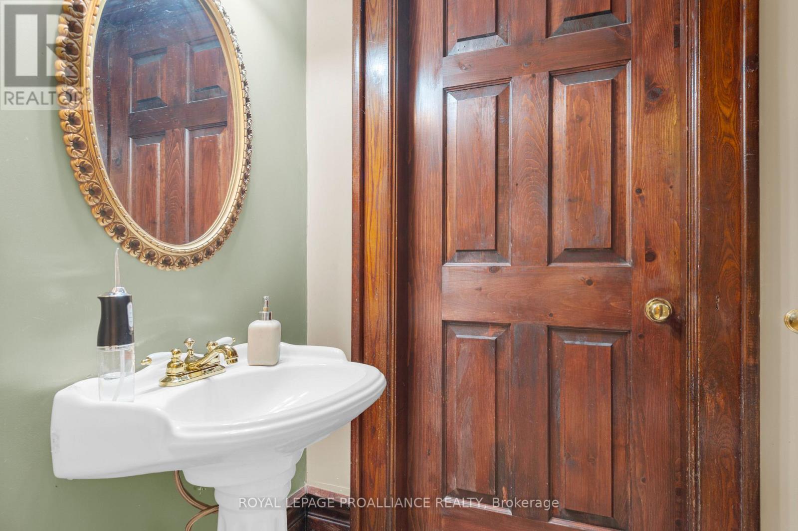 262 Metcalf Street, Tweed, Ontario K0K 3J0 - Photo 14 - X12392235