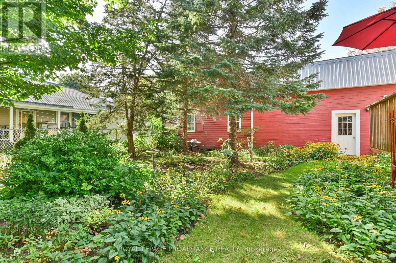 262 Metcalf Street, Tweed, Ontario K0K 3J0 - Photo 30 - X12392235