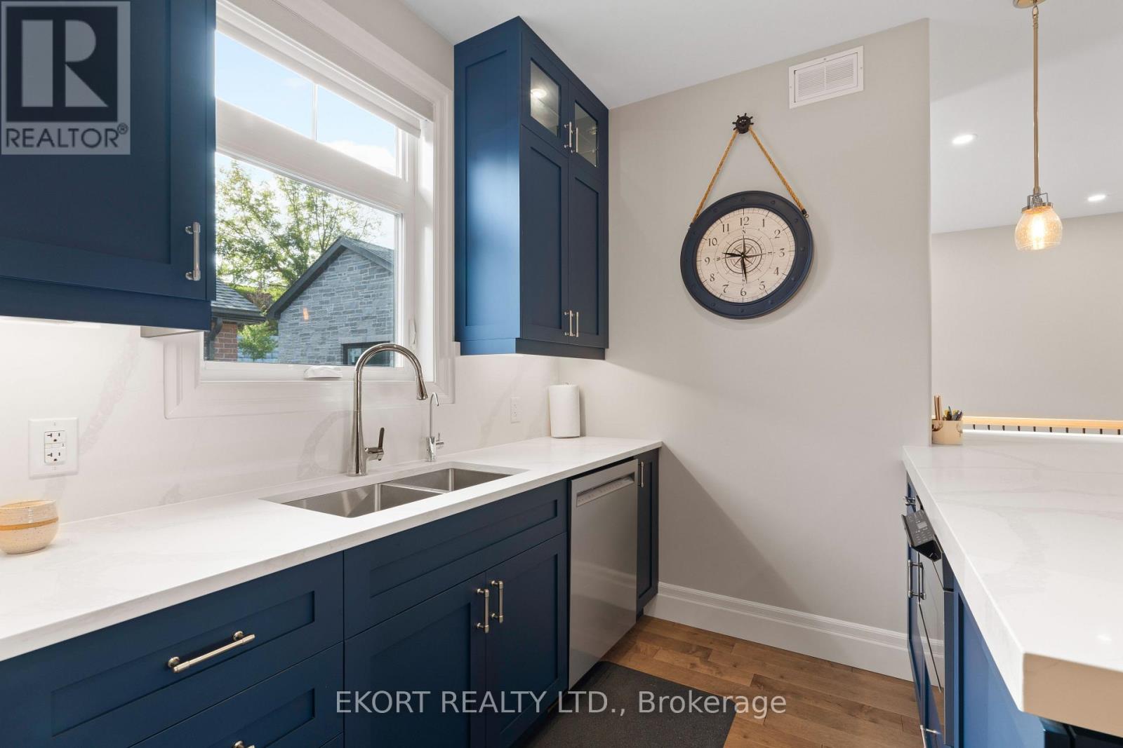 45 Bentley Crescent, Prince Edward County, Ontario  K0K 2T0 - Photo 14 - X12423565