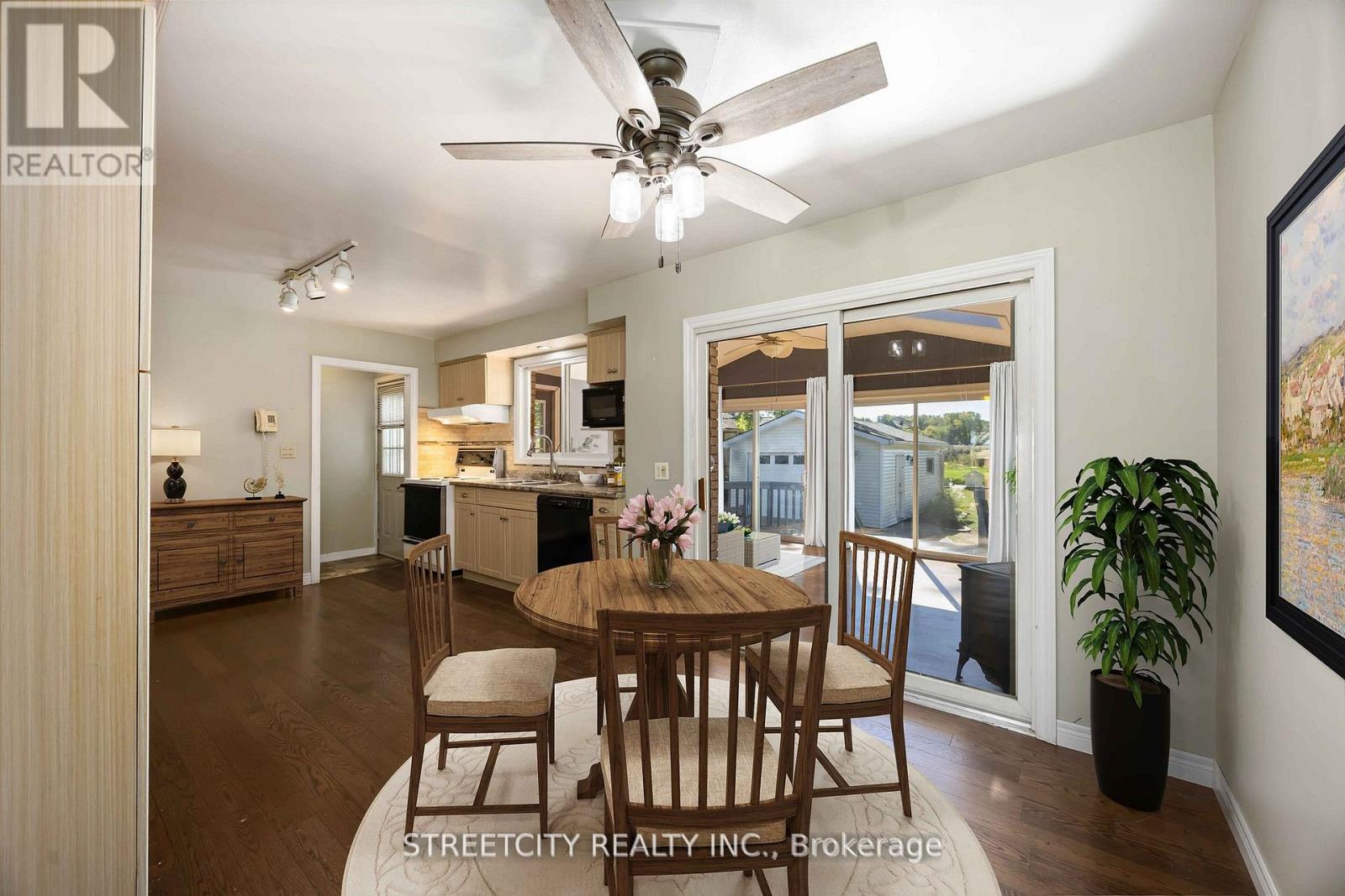 4767 St. Clair Parkway, St. Clair, Ontario  N0P 2B0 - Photo 12 - X12575238