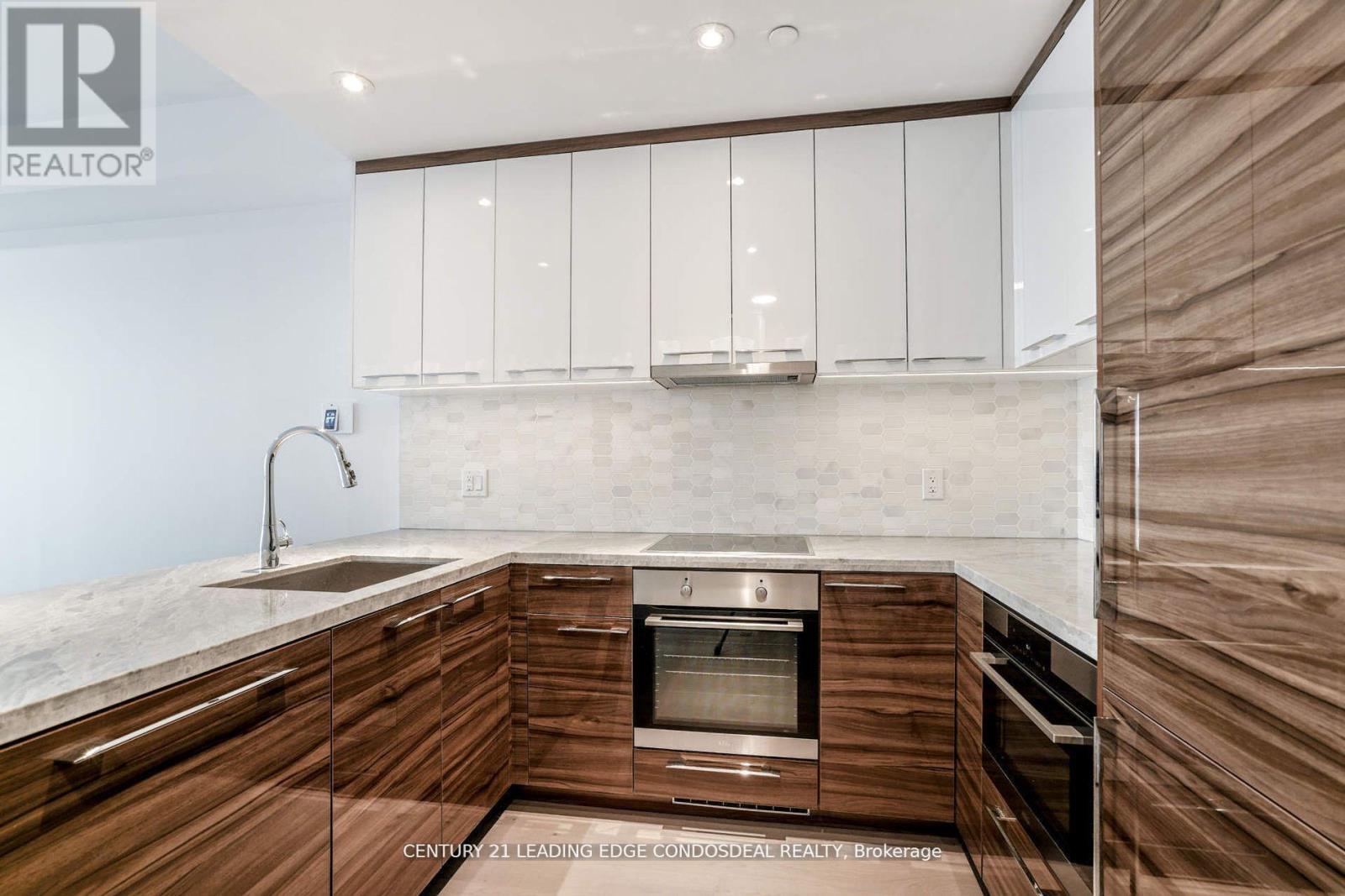 4111 - 488 University Avenue, Toronto, Ontario  M5G 0C1 - Photo 10 - C12575136