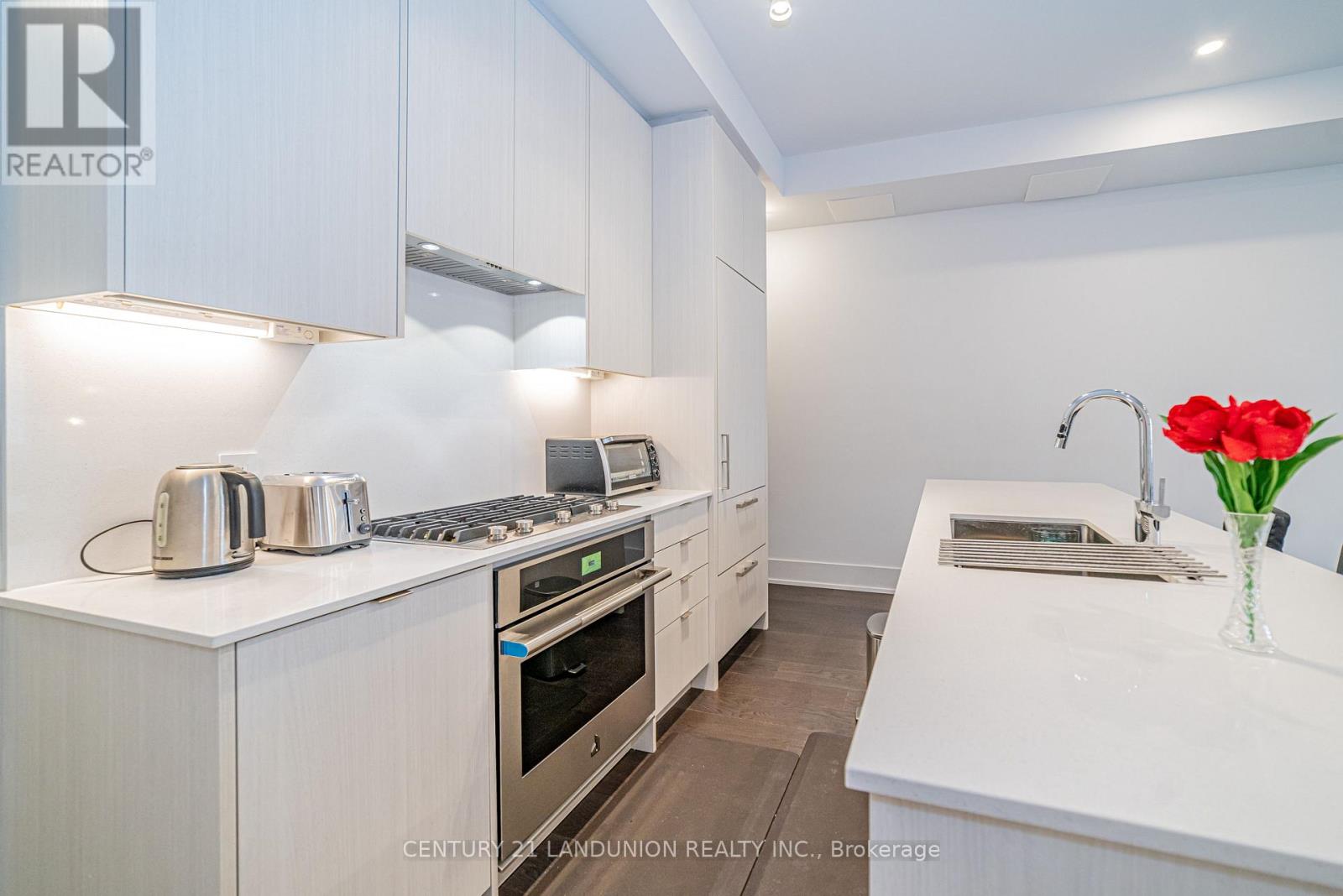 14 - 270 Davenport Road, Toronto, Ontario  M5R 1J8 - Photo 8 - C12575216