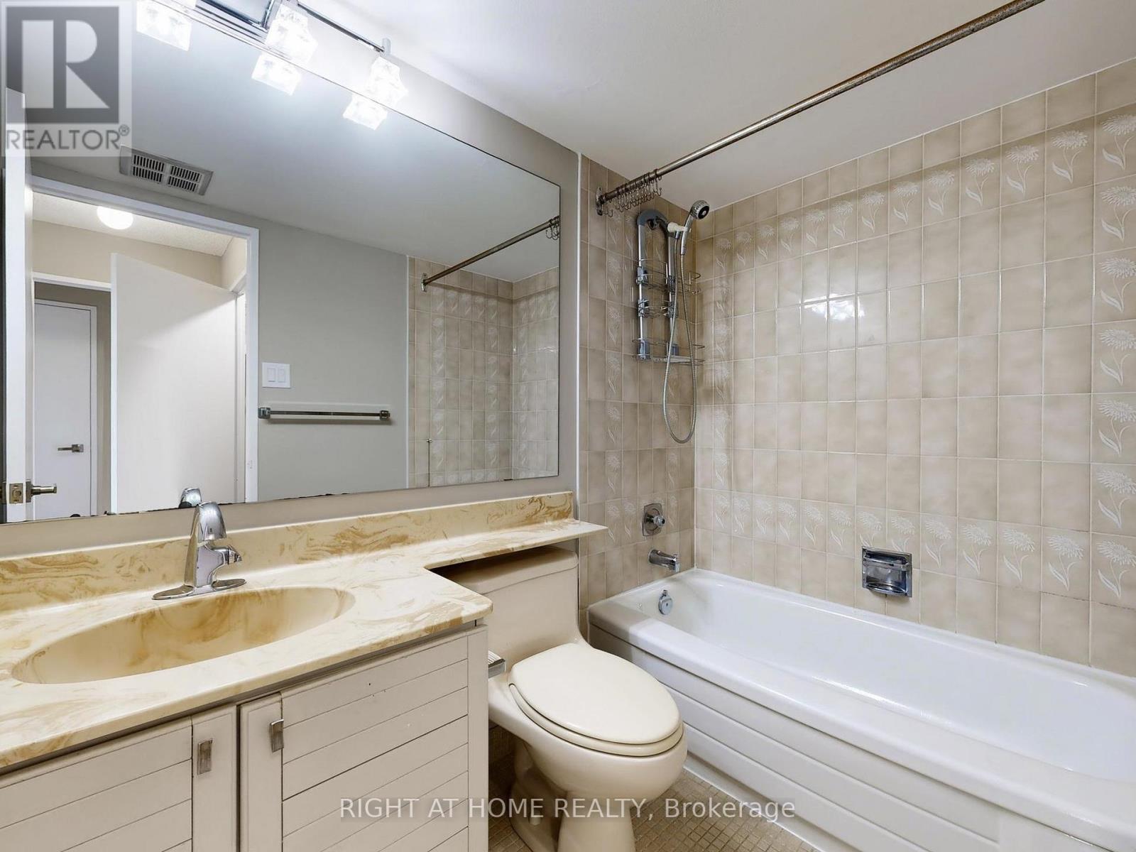 606 - 33 Elmhurst Avenue, Toronto, Ontario  M2N 6G8 - Photo 24 - C12575256