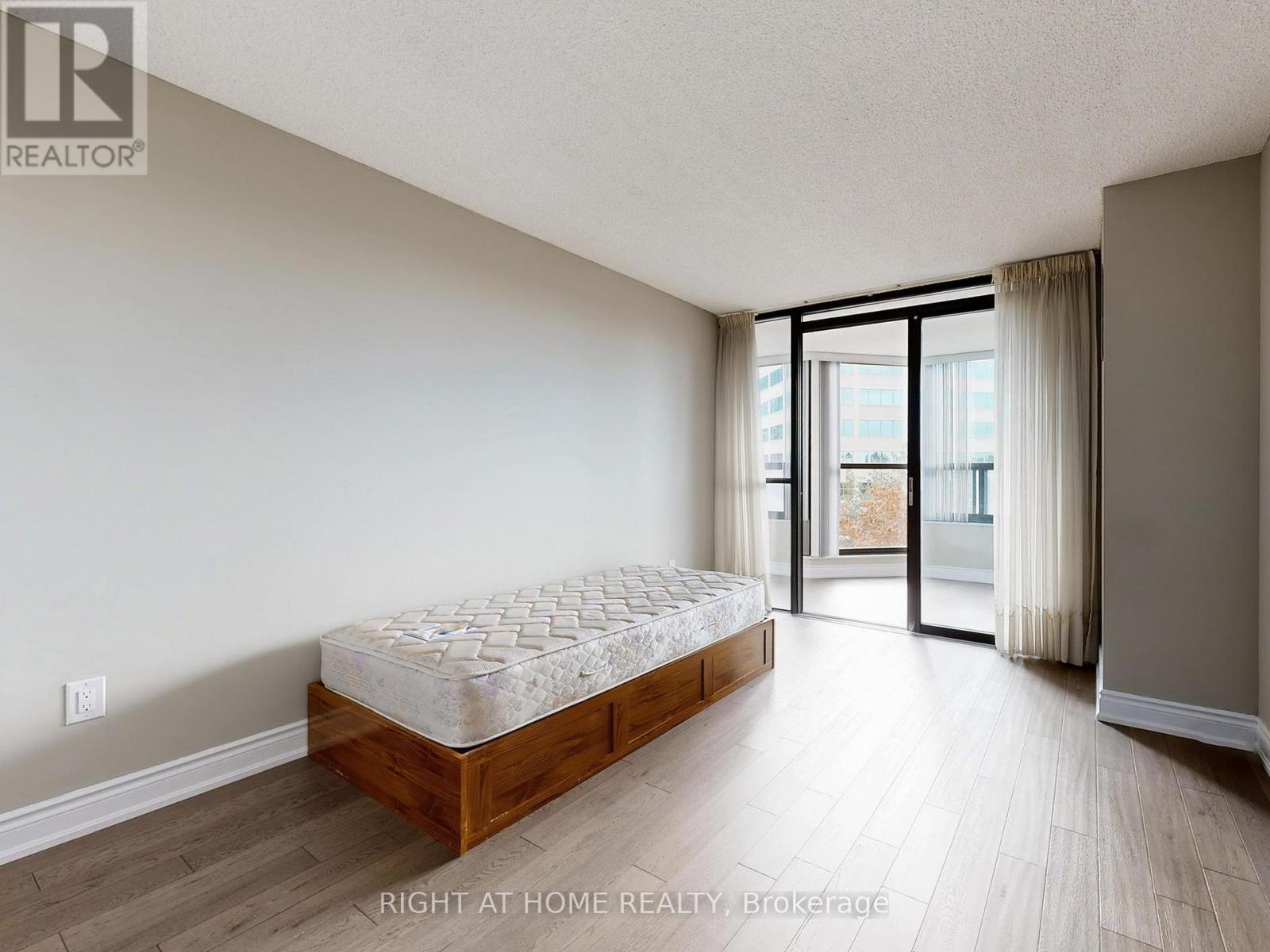 606 - 33 Elmhurst Avenue, Toronto, Ontario  M2N 6G8 - Photo 28 - C12575256