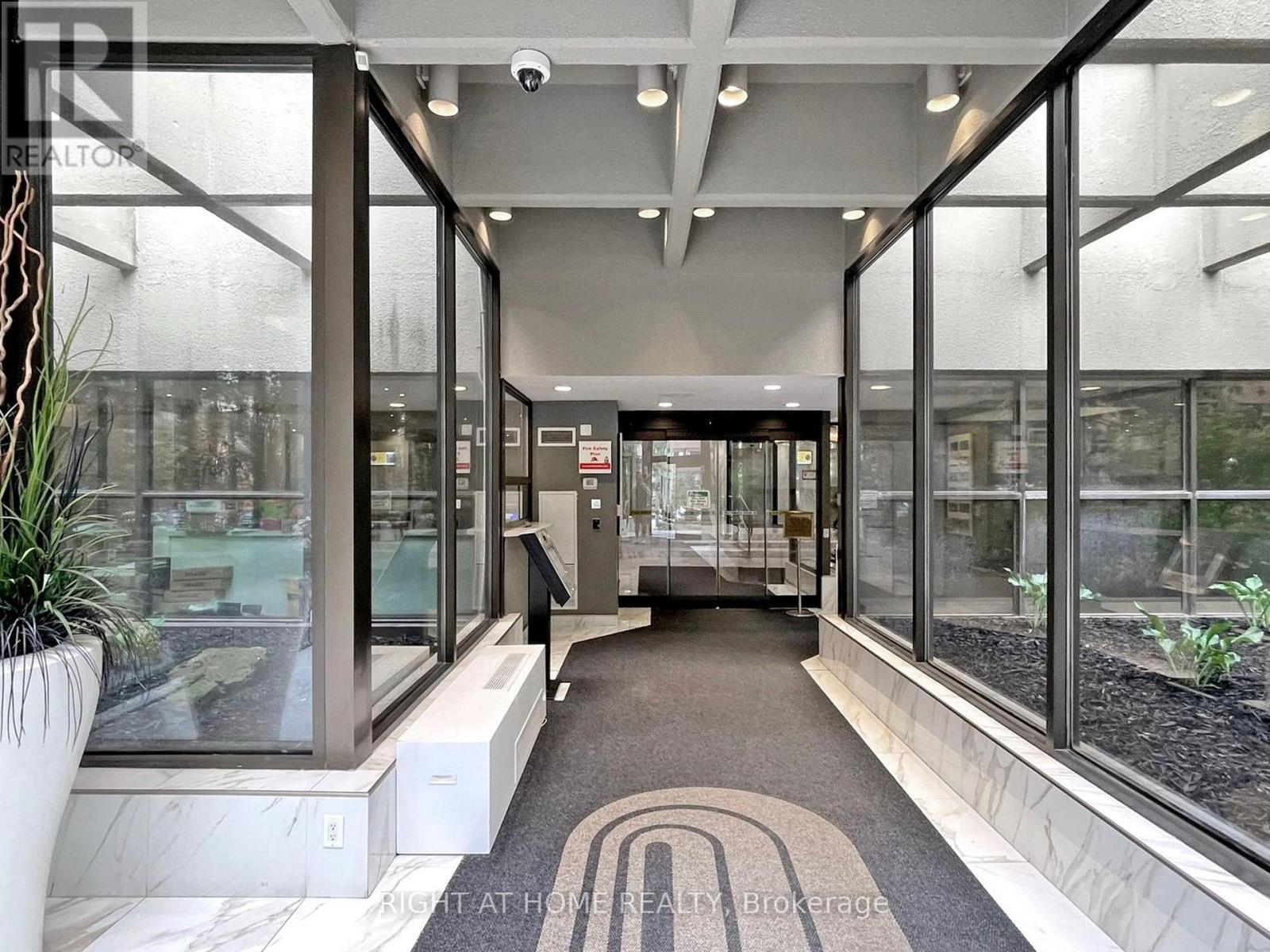 606 - 33 Elmhurst Avenue, Toronto, Ontario  M2N 6G8 - Photo 4 - C12575256