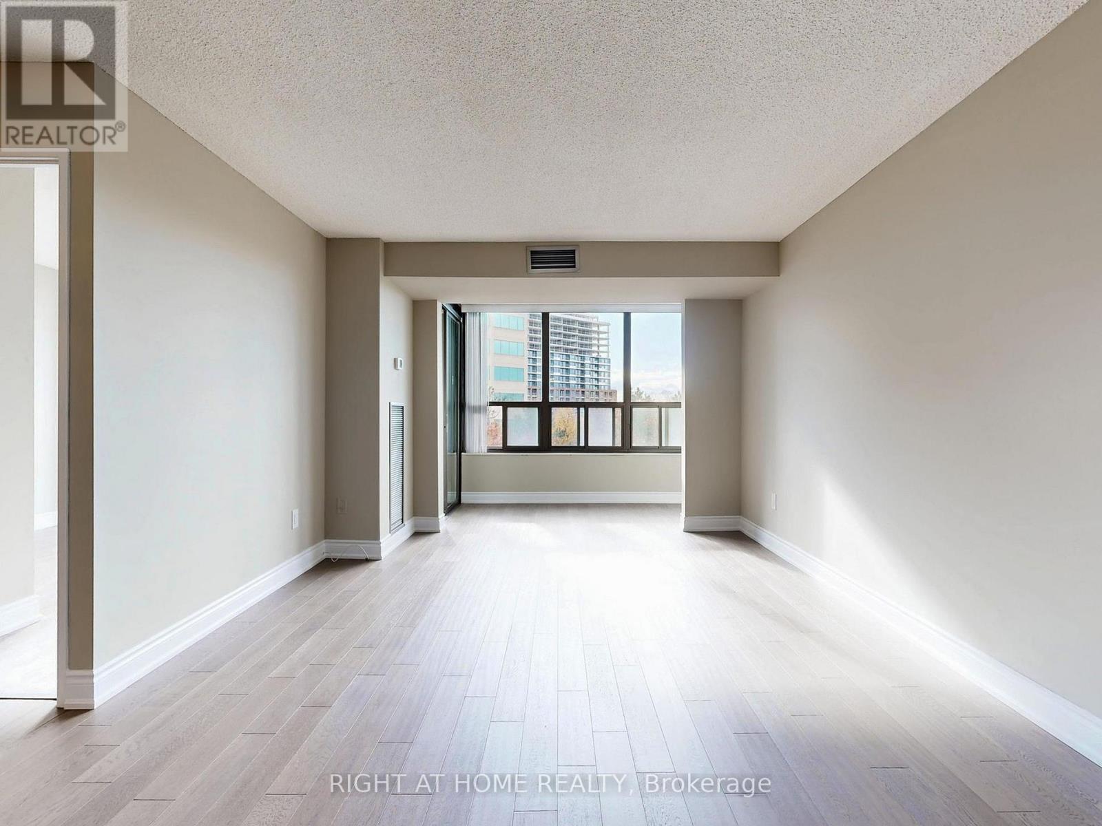 606 - 33 Elmhurst Avenue, Toronto, Ontario  M2N 6G8 - Photo 9 - C12575256