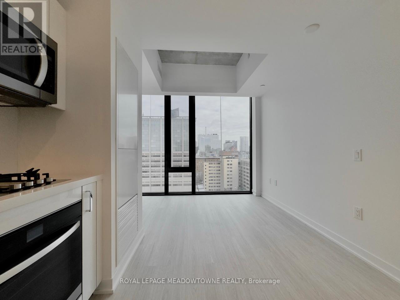 1707 - 195 Mccaul Street, Toronto, Ontario  M5T 0E5 - Photo 5 - C12575266