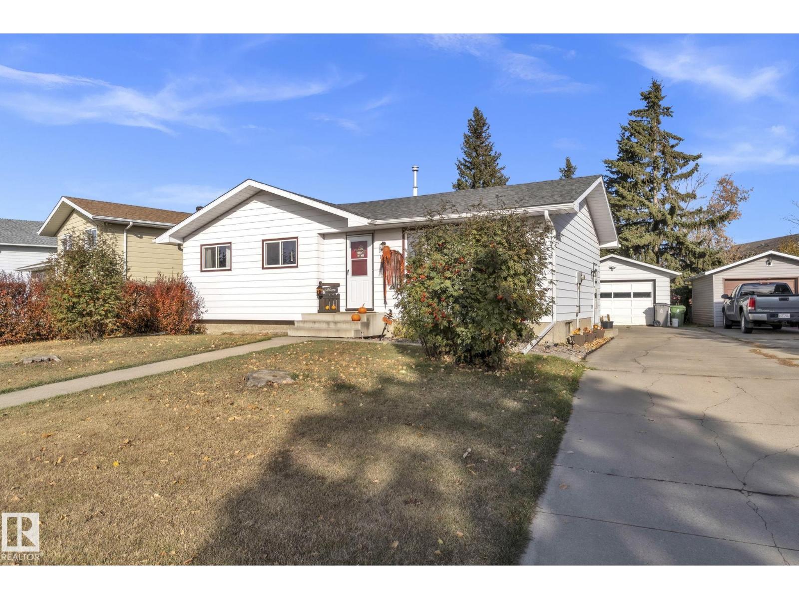 10606 97 Av, Morinville, Alberta  T8R 1E4 - Photo 2 - E4463201