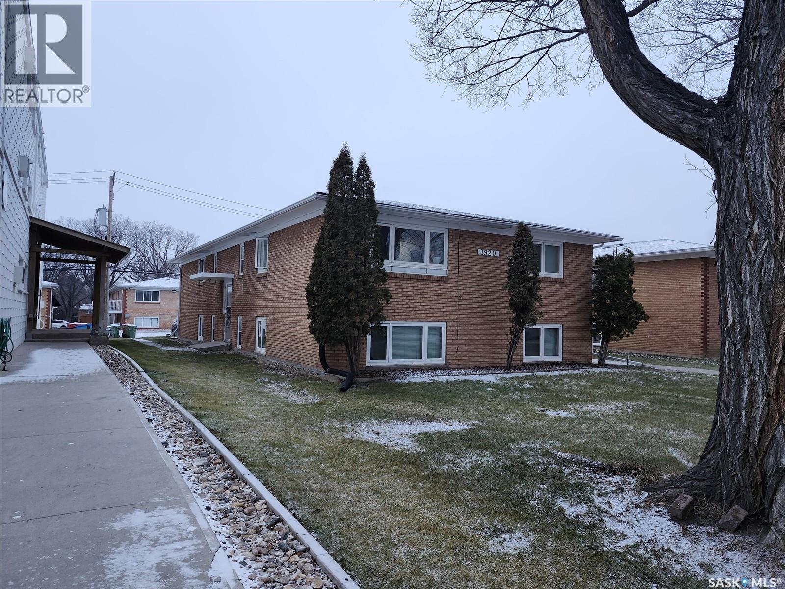 3920 Retallack Street, Regina, Saskatchewan  S4S 3B9 - Photo 4 - SK024659
