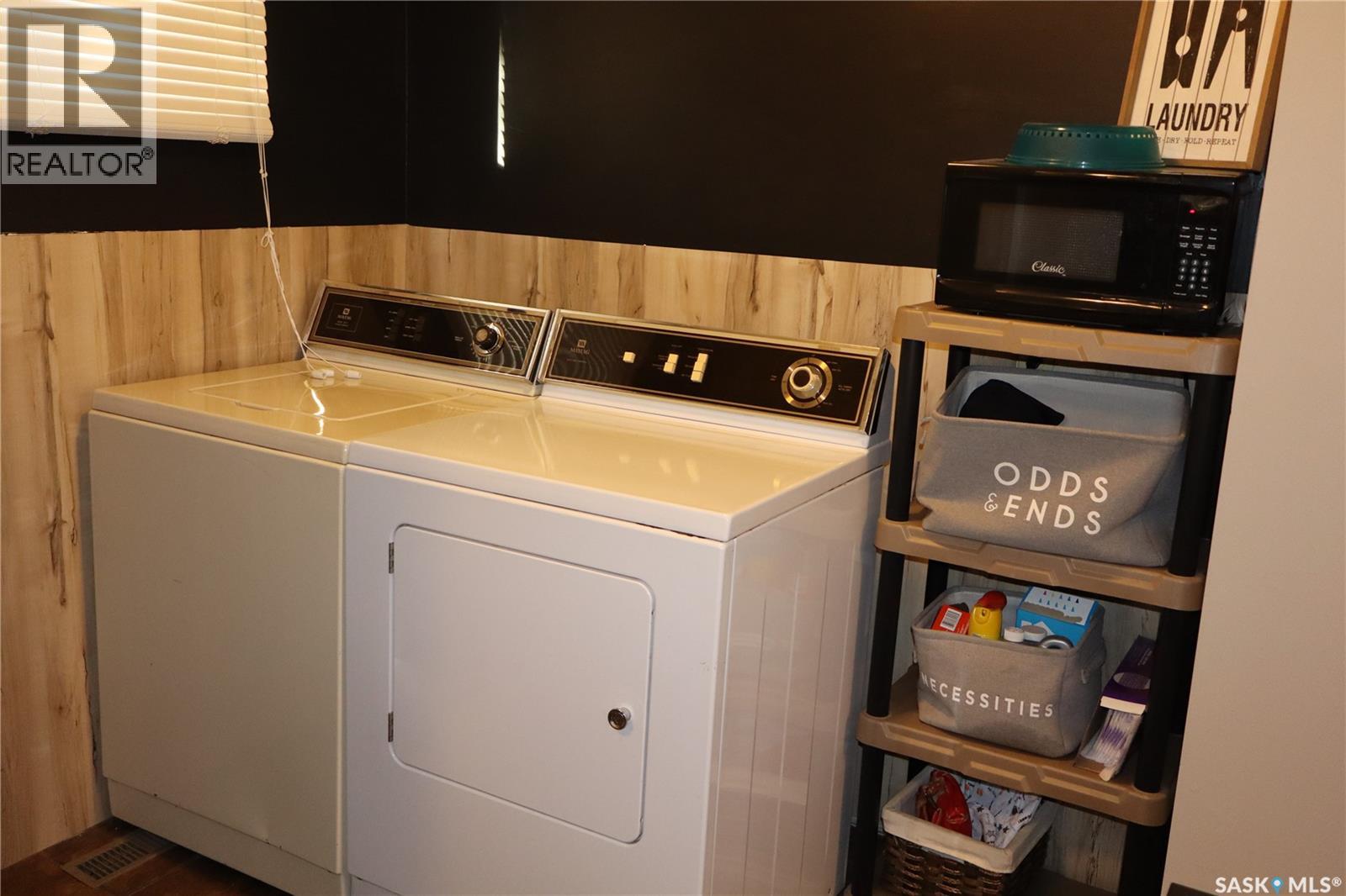 203 5th Avenue W, Assiniboia, Saskatchewan  S0H 0B0 - Photo 13 - SK024630