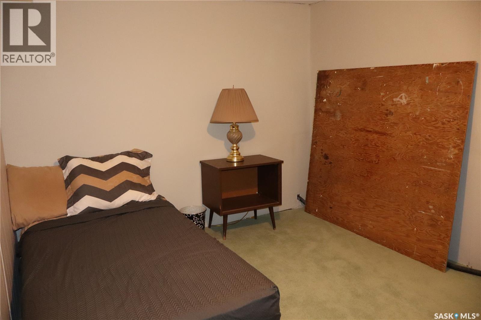 203 5th Avenue W, Assiniboia, Saskatchewan  S0H 0B0 - Photo 19 - SK024630