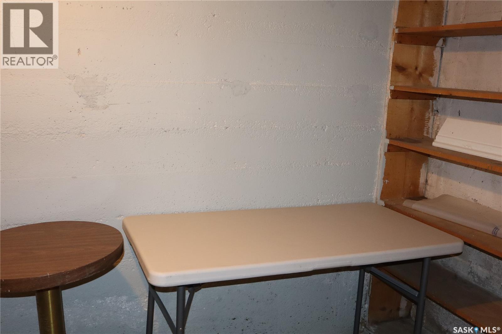 203 5th Avenue W, Assiniboia, Saskatchewan  S0H 0B0 - Photo 22 - SK024630