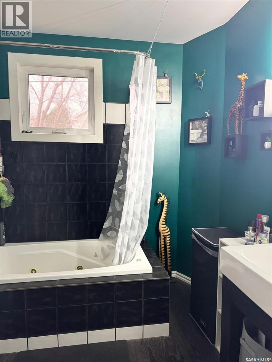 1515 2nd Street, Estevan, Saskatchewan  S4A 0M7 - Photo 35 - SK024640