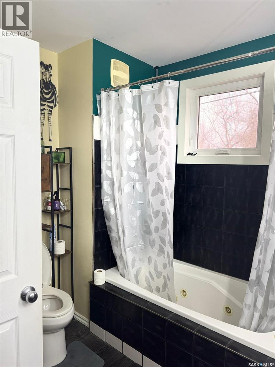 1515 2nd Street, Estevan, Saskatchewan  S4A 0M7 - Photo 33 - SK024640