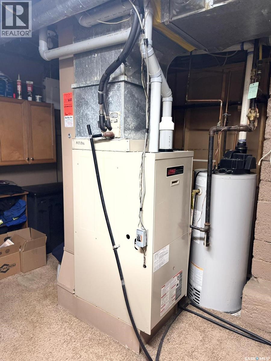 1515 2nd Street, Estevan, Saskatchewan  S4A 0M7 - Photo 38 - SK024640