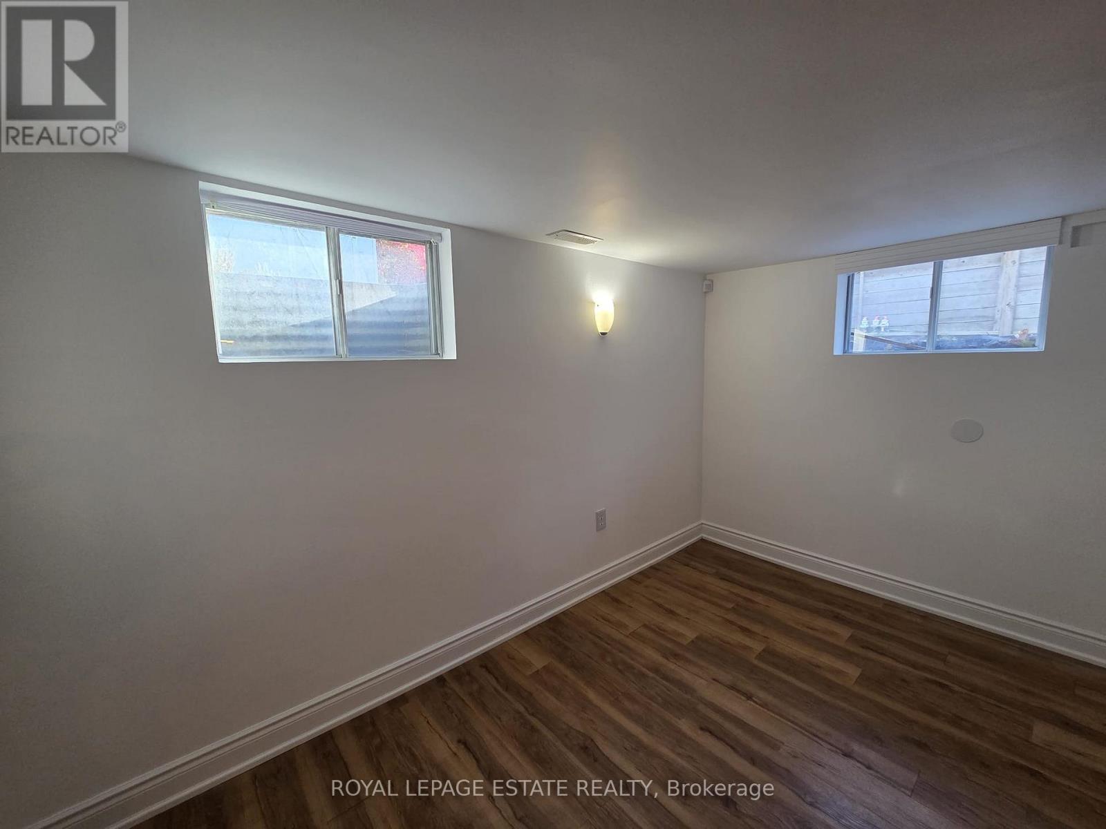 Lower - 19 Orley Avenue, Toronto, Ontario  M4C 2B8 - Photo 3 - E12575122