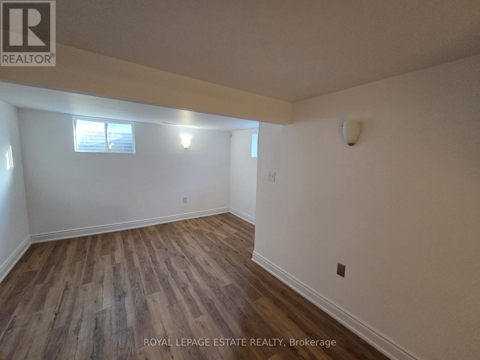 Lower - 19 Orley Avenue, Toronto, Ontario  M4C 2B8 - Photo 4 - E12575122