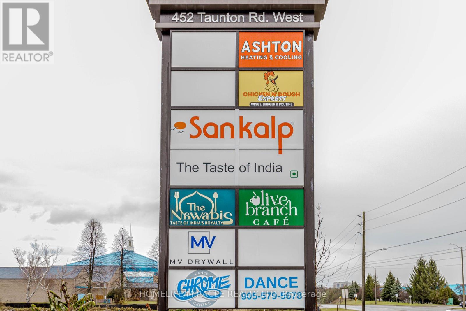 5 & 6 - 452 Taunton Road, Oshawa, Ontario  L1L 0W1 - Photo 2 - E12575140