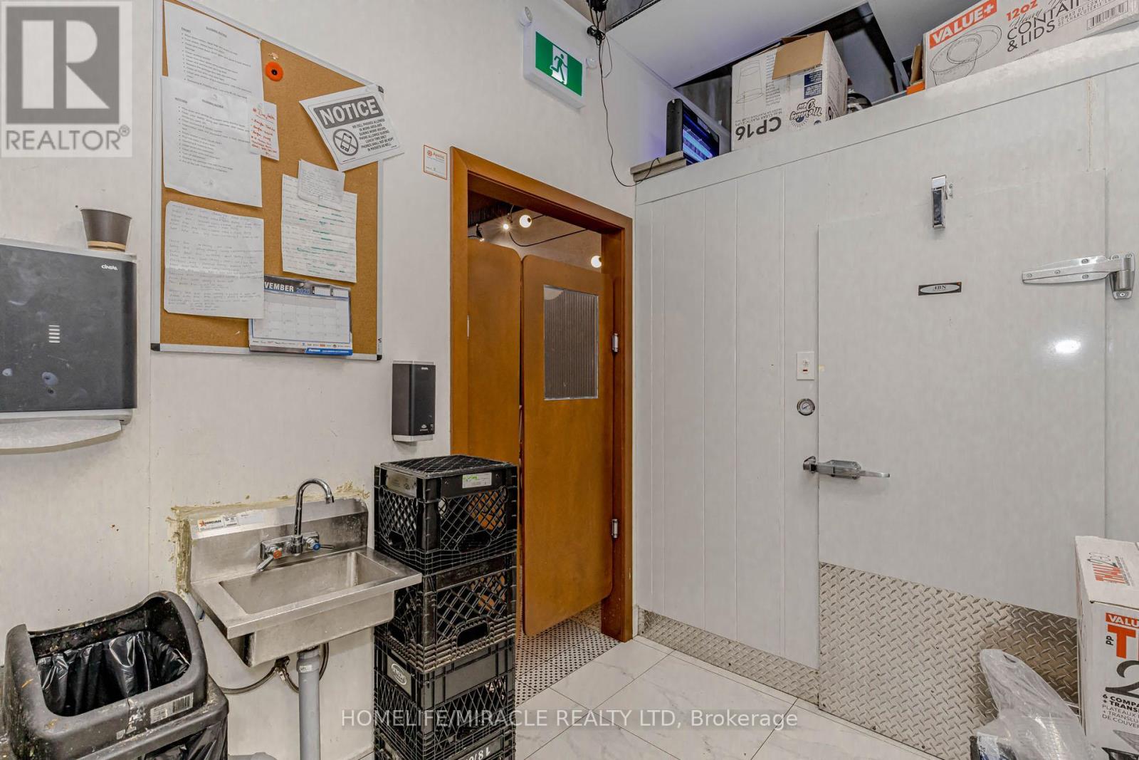 5 & 6 - 452 Taunton Road, Oshawa, Ontario  L1L 0W1 - Photo 32 - E12575140