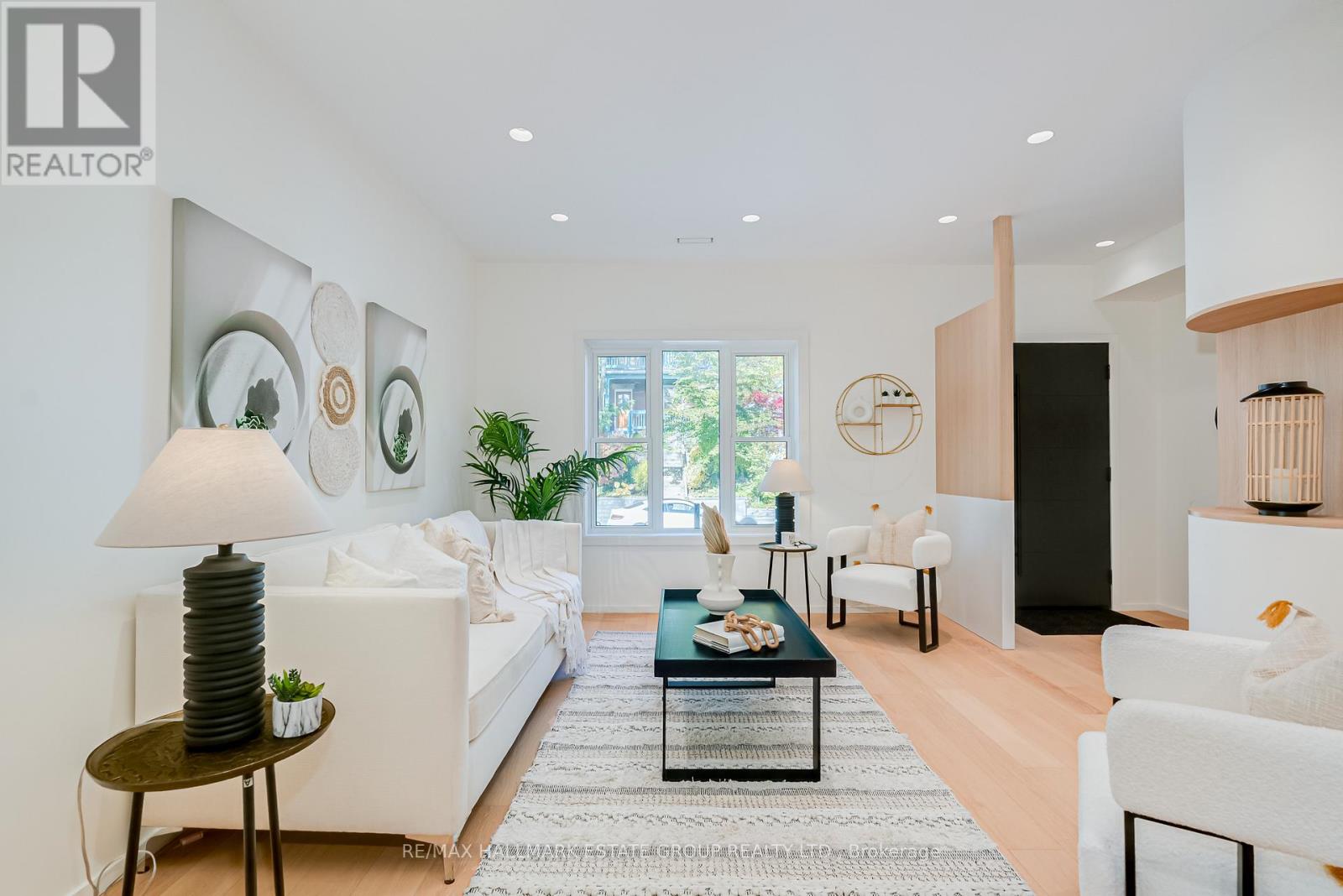 7 Ivy Avenue, Toronto, Ontario  M4L 2H6 - Photo 7 - E12575204