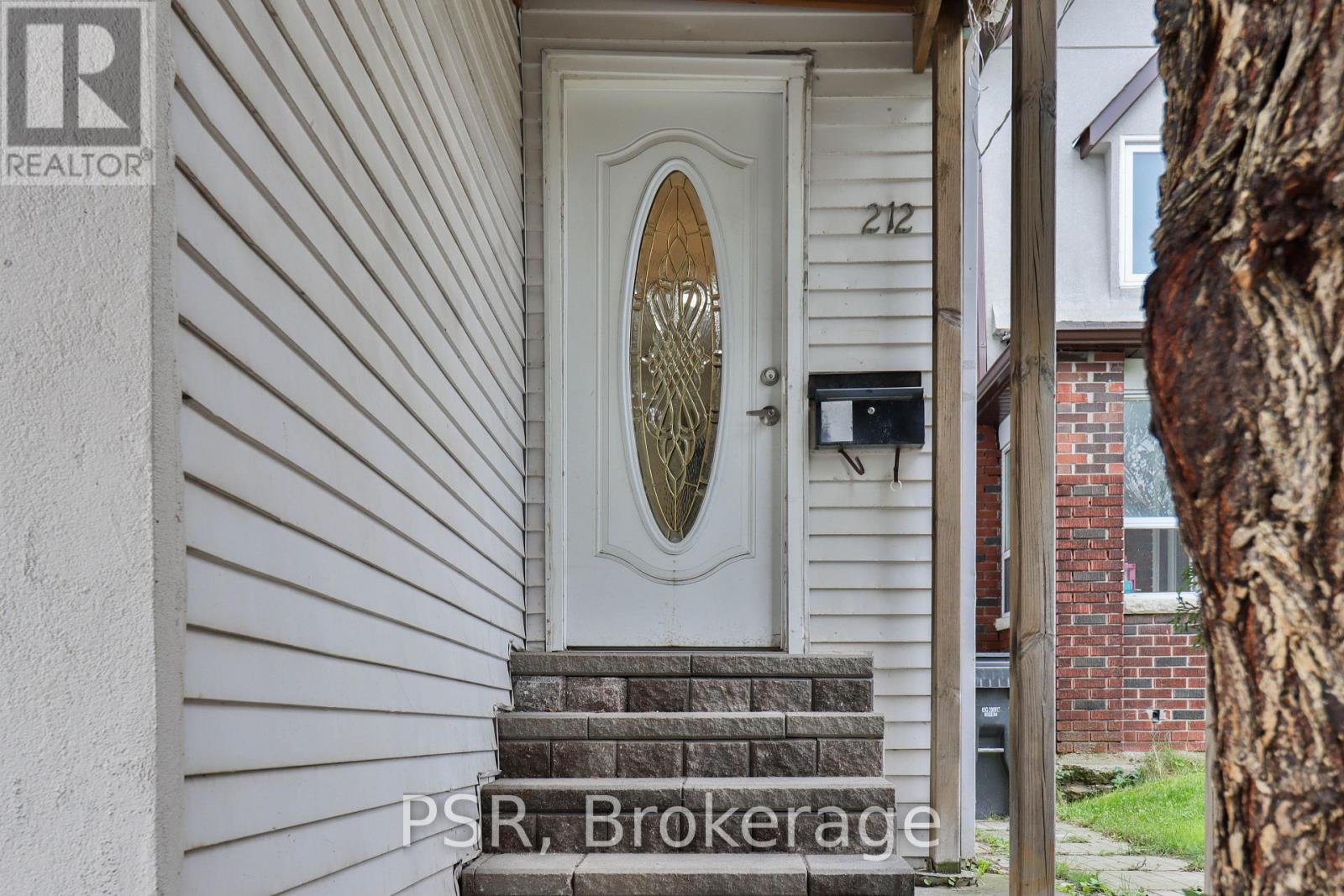 212 COXWELL AVENUE, Toronto, Ontario