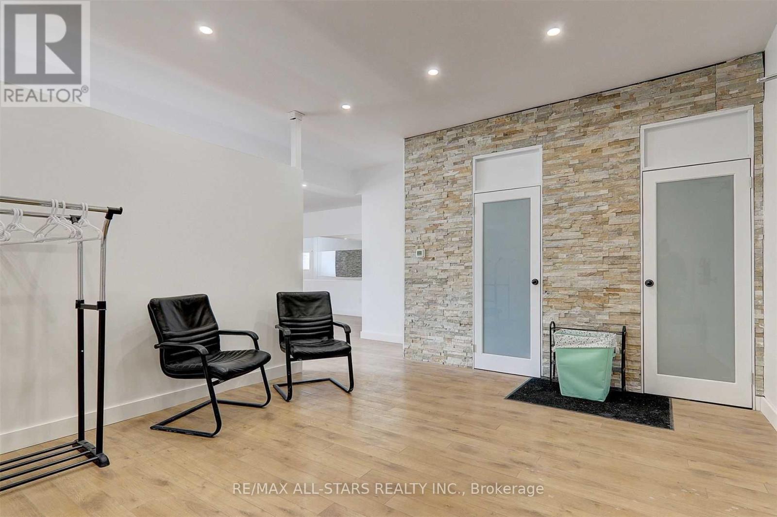 202a - 715 Queen Street E, Toronto, Ontario  M4M 1H1 - Photo 5 - E12575316