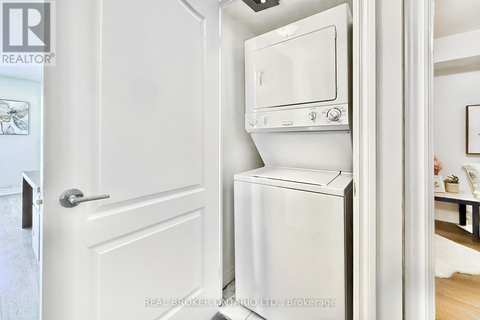 2703 - 60 Town Centre Court, Toronto, Ontario  M1P 0B1 - Photo 18 - E12575318