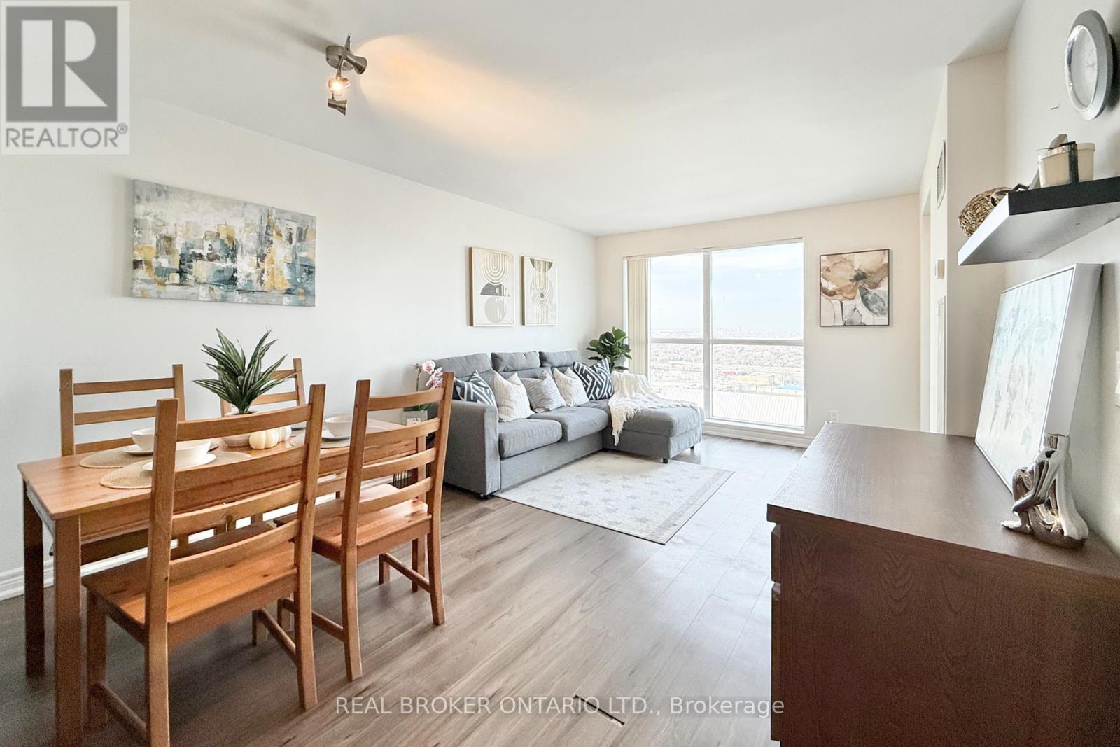 2703 - 60 Town Centre Court, Toronto, Ontario  M1P 0B1 - Photo 5 - E12575318