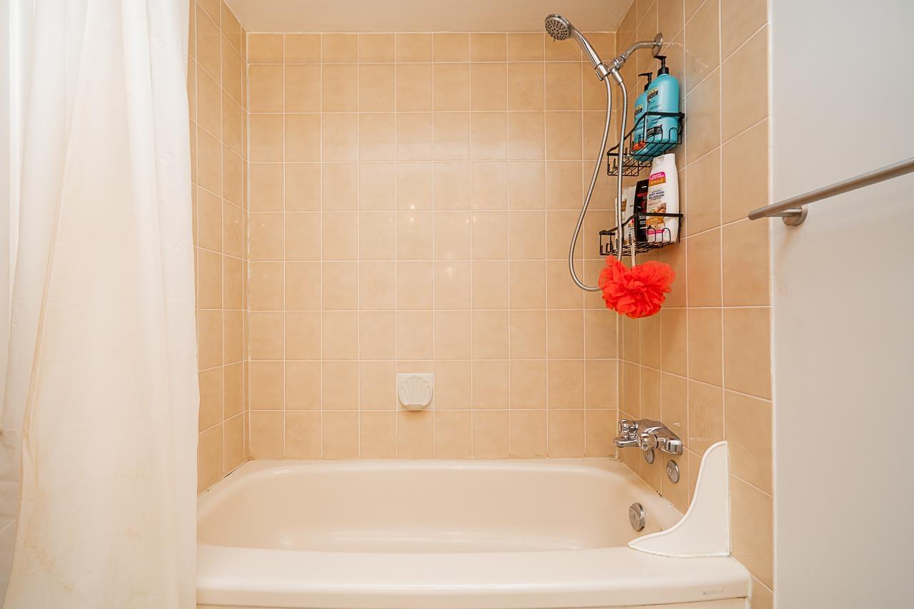 519 1350 Vidal Street, White Rock, British Columbia  V4B 5G6 - Photo 24 - R3069685