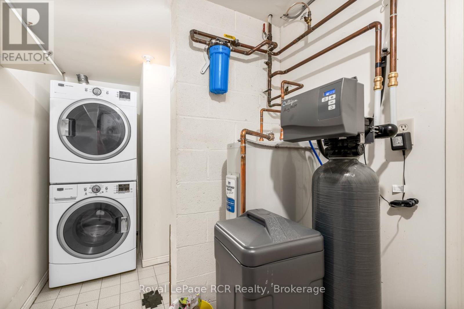 606 - 536 11th Avenue, Hanover, Ontario  N4N 2S4 - Photo 18 - X12283074